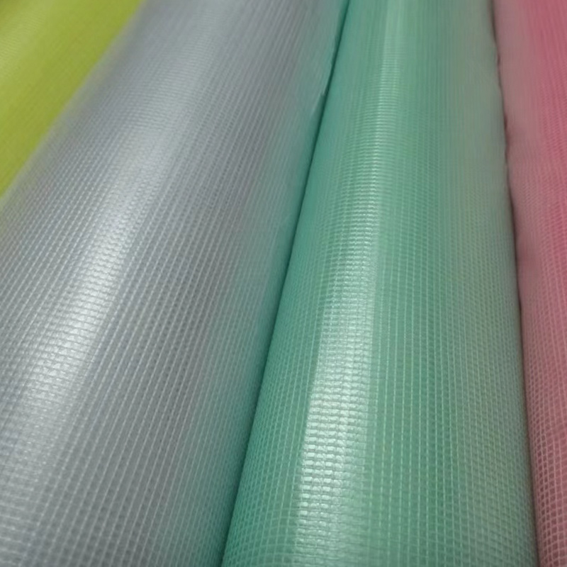 Tarpaulin Mesh Bersalut PVC Lutsinar